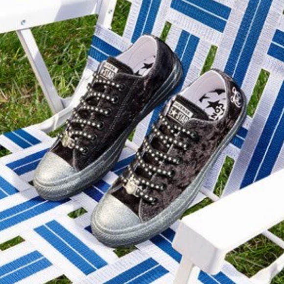 🌿Sale🌿 Conv&Miley Ctas OX Velvet Black Silver Women's Size 6 AUTHENTIC 563722C - Picture 5 of 8